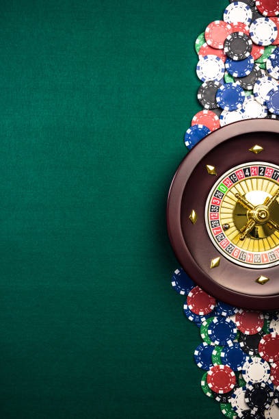 Comparison of slot piala88 APK and web app features on mobile devices